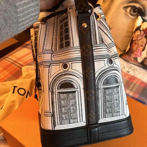 Authentic Nordstrom bought Louis Vuitton Fornasetti bucket bag never used - Picture 5 of 10
